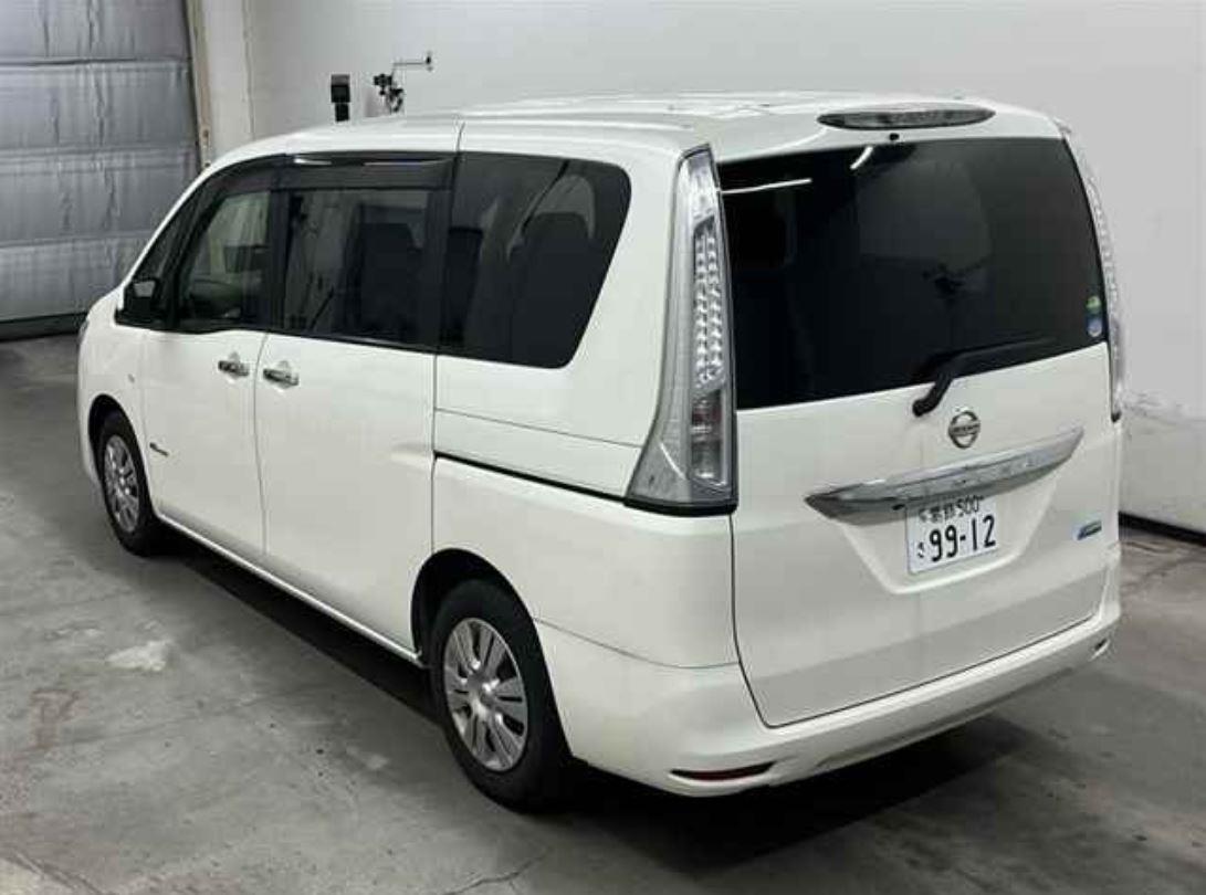 2012 Nissan Serena