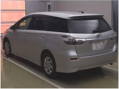 2015 Toyota Wish - Thumbnail