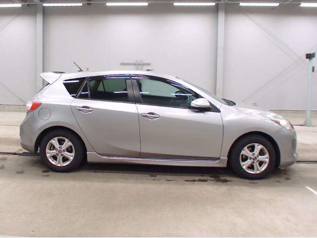 2012 Mazda Axela