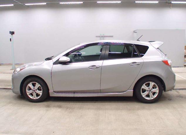 2012 Mazda Axela