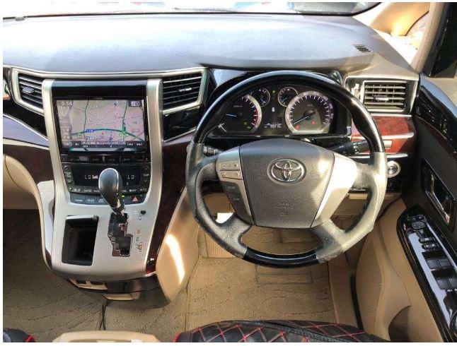 2013 Toyota VELLFIRE