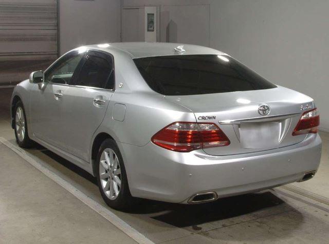 2012 Toyota Crown