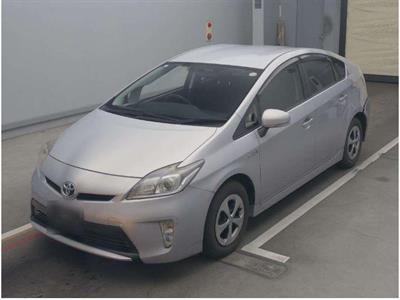 2012 Toyota Prius - Thumbnail