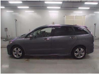 2012 Honda Stream - Thumbnail