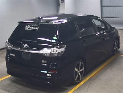 2013 Toyota Wish - Thumbnail