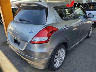 2013 Suzuki Swift - Thumbnail