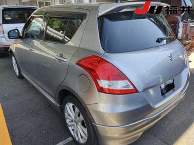 2013 Suzuki Swift - Thumbnail