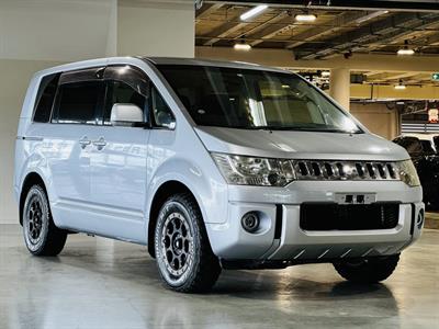 2012 Mitsubishi Delica