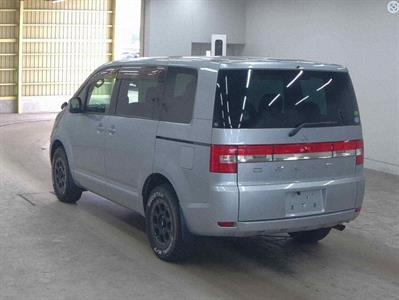 2012 Mitsubishi Delica - Thumbnail