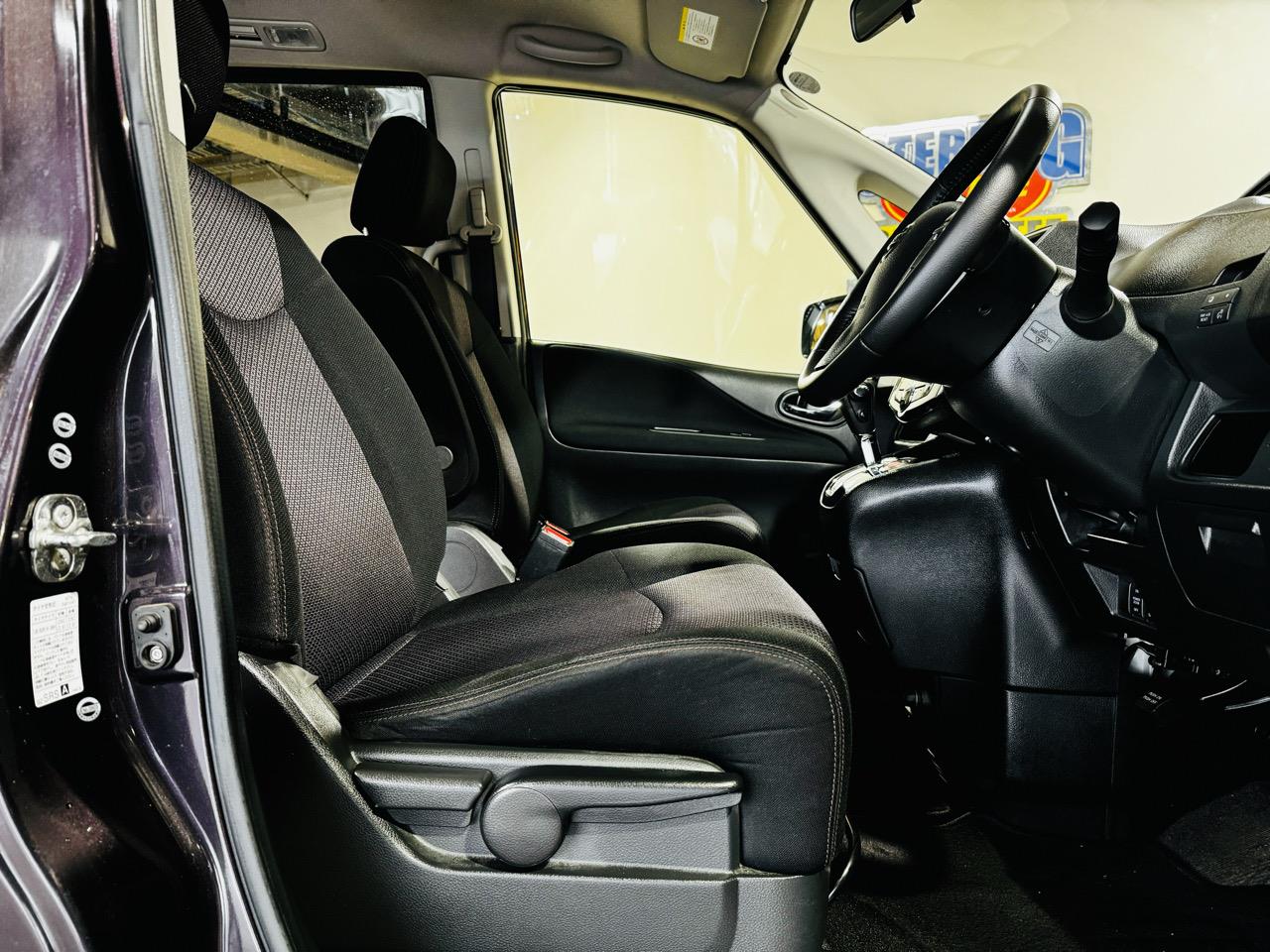 2012 Nissan Serena