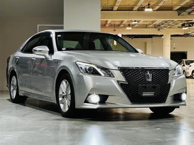 2013 Toyota Crown