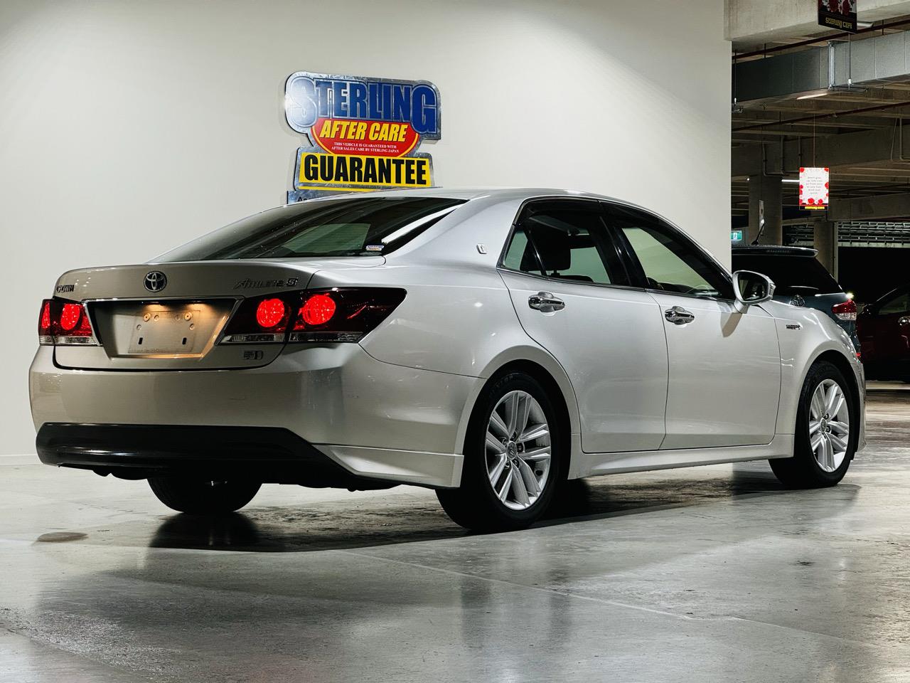 2013 Toyota Crown