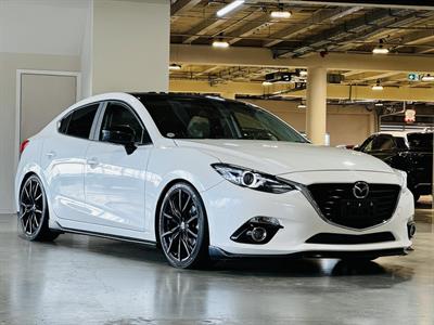 2013 Mazda Axela