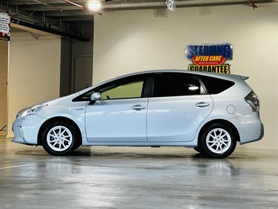 2012 Toyota Prius - Thumbnail