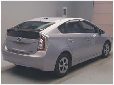 2012 Toyota Prius - Thumbnail