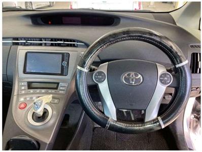 2012 Toyota Prius - Thumbnail