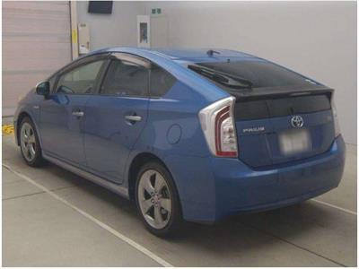 2013 Toyota Prius - Thumbnail