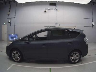 2012 Toyota Prius - Thumbnail