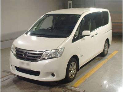 2013 Nissan Serena - Thumbnail