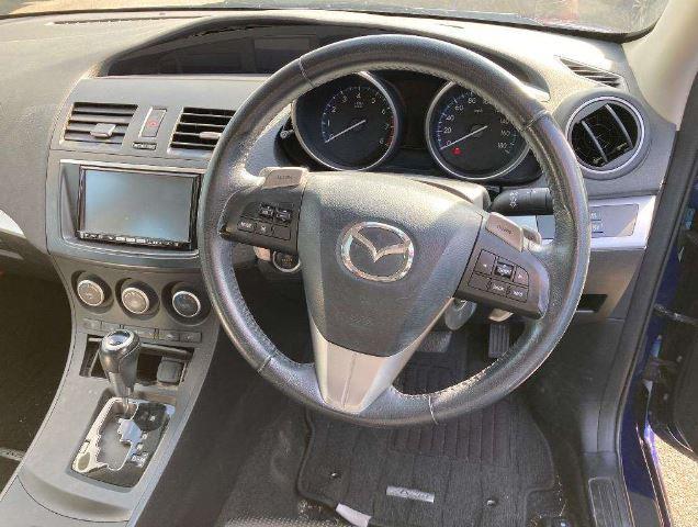 2012 Mazda Axela