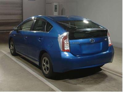 2013 Toyota Prius - Thumbnail