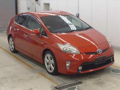 2014 Toyota Prius - Thumbnail