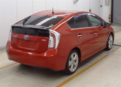 2014 Toyota Prius - Thumbnail