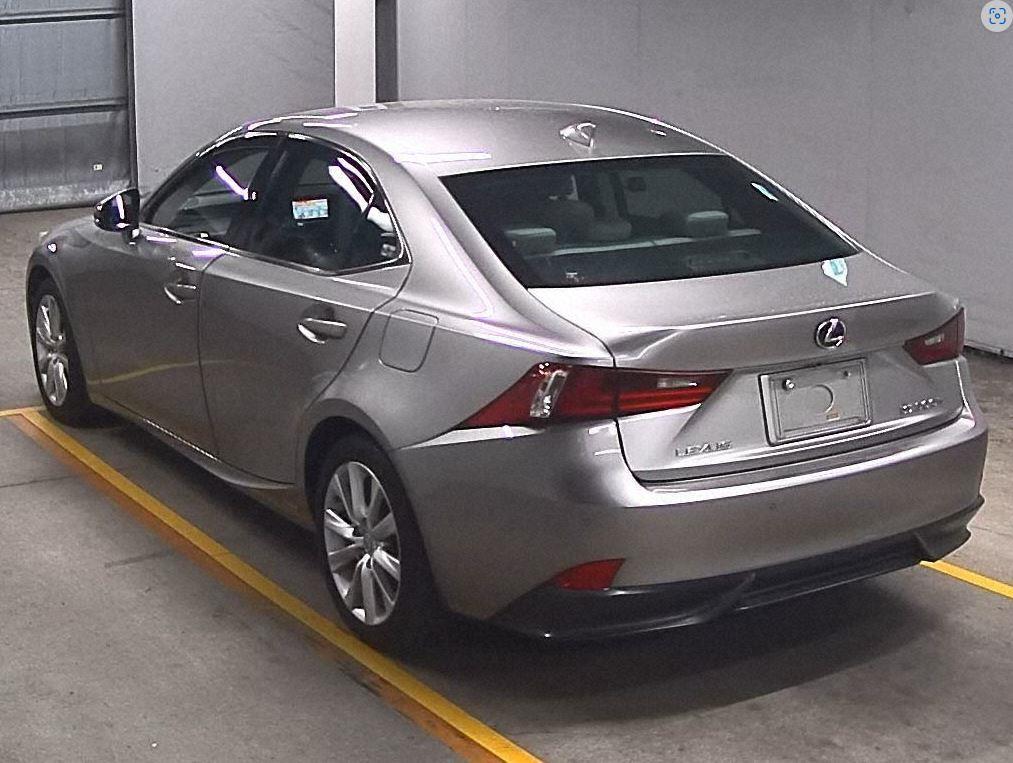 2013 Lexus IS 300h