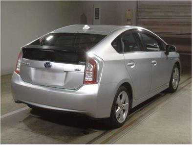 2012 Toyota Prius - Thumbnail