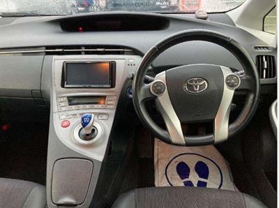 2012 Toyota Prius - Thumbnail