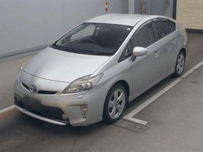 2013 Toyota Prius - Thumbnail