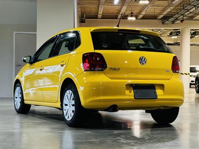 2011 Volkswagen Polo - Thumbnail