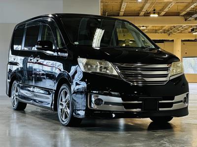 2013 Nissan Serena