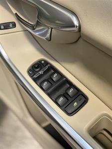 2013 Volvo S60 - Thumbnail