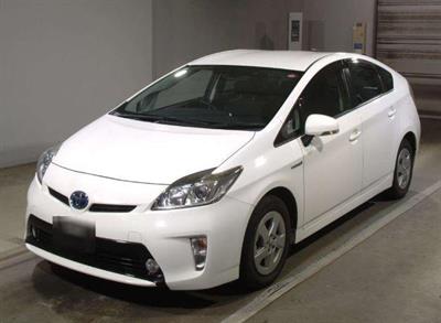 2014 Toyota Prius - Thumbnail