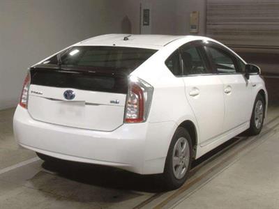 2014 Toyota Prius - Thumbnail