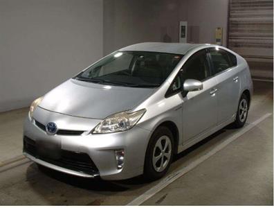 2013 Toyota Prius - Thumbnail