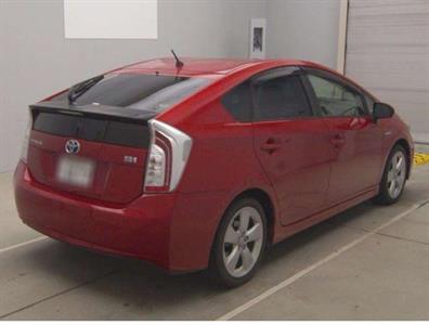 2013 Toyota Prius - Thumbnail