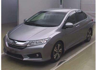 2015 Honda Grace - Thumbnail