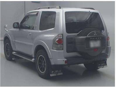 2014 Mitsubishi Pajero - Thumbnail