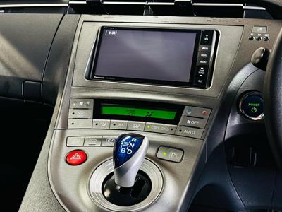 2012 Toyota Prius - Thumbnail