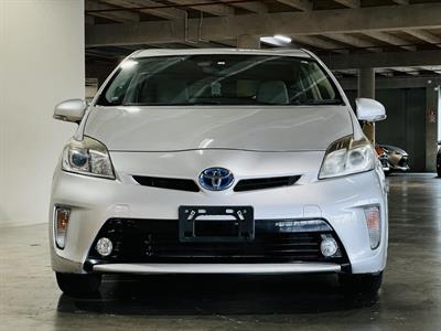 2012 Toyota Prius - Thumbnail