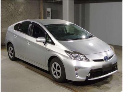 2013 Toyota Prius - Thumbnail