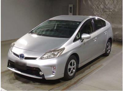 2013 Toyota Prius - Thumbnail