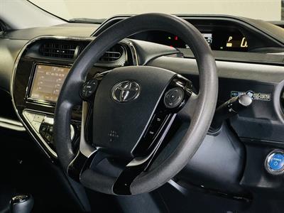 2019 Toyota Aqua - Thumbnail