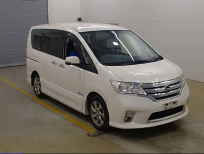 2013 Nissan Serena - Thumbnail