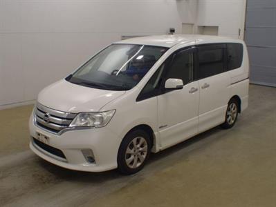 2013 Nissan Serena - Thumbnail