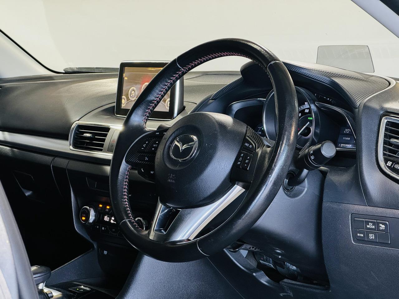 2013 Mazda Axela