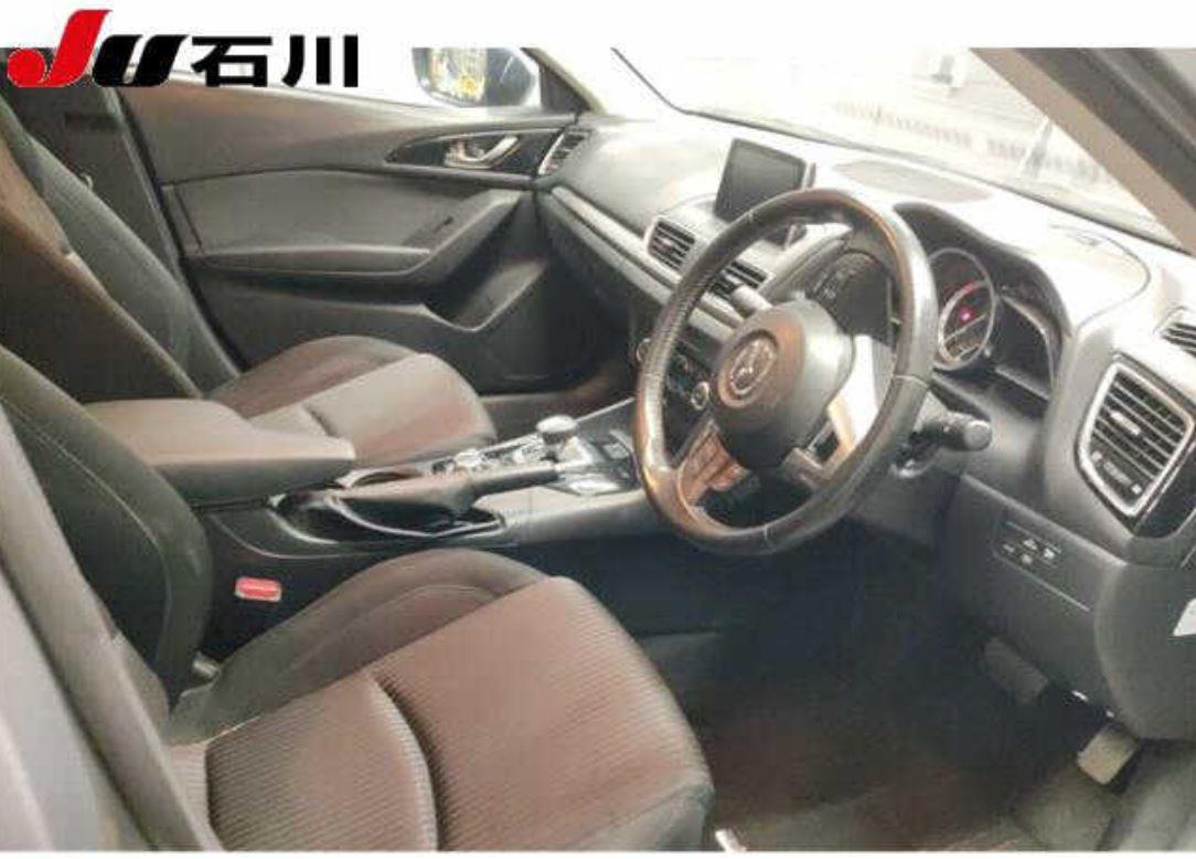 2013 Mazda Axela