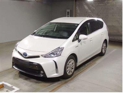 2015 Toyota Prius - Thumbnail